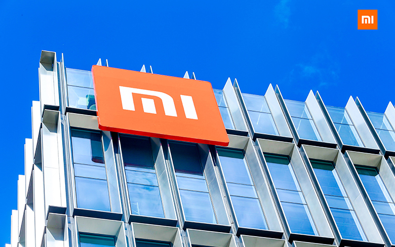 离谱！6座车硬挤26人面包车变“沙丁鱼罐头”！